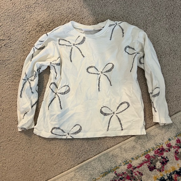 Zara Other - Glitter bow Zara tee